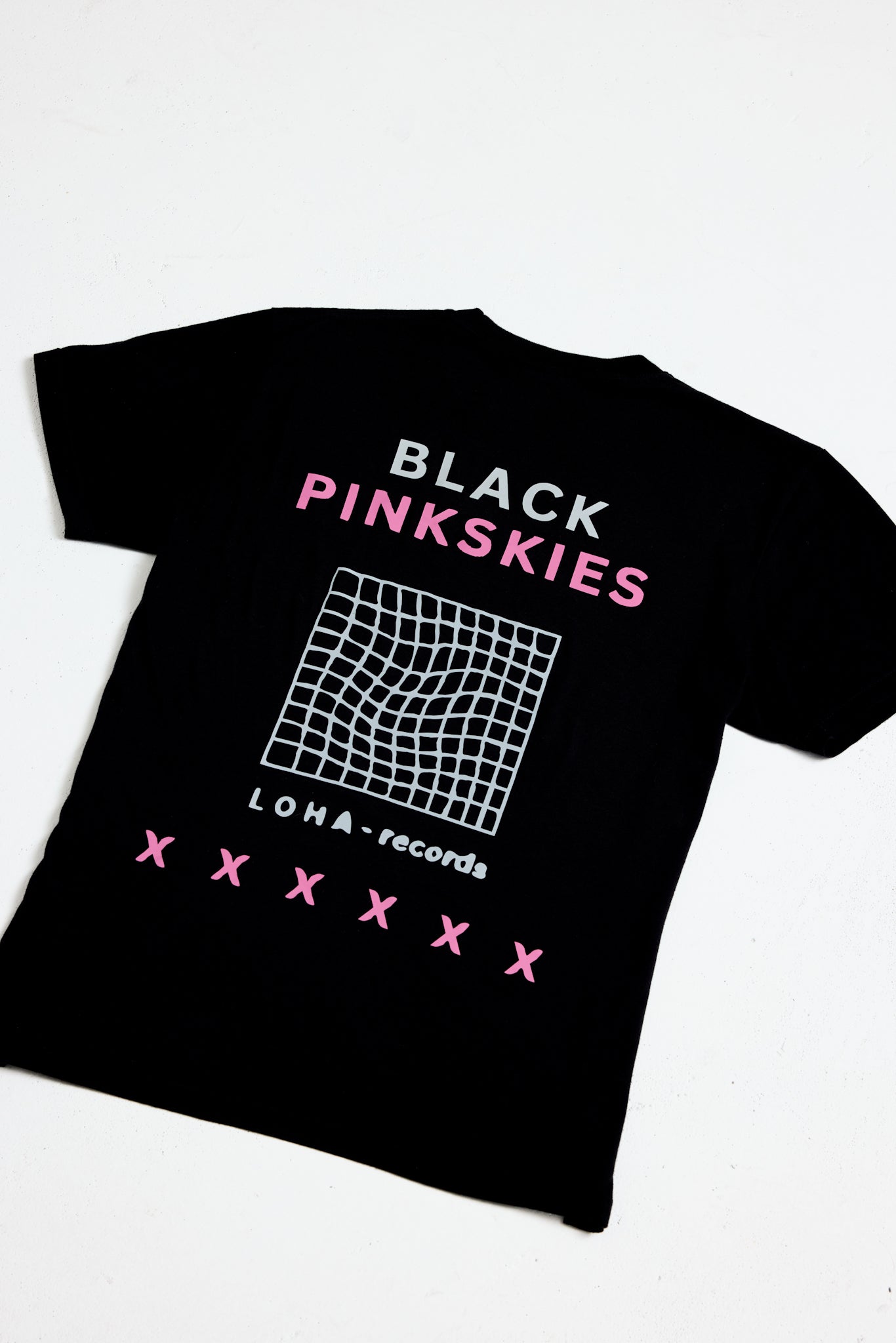 BLACK PINKSKIES T-SHIRT